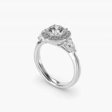 Bague de fiançailles rond brillant halo pierres latérales poire, vue de trois quarts