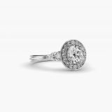 Bague de fiançailles rond brillant halo pierres latérales poire, vue de côté
