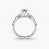 Bague de fiançailles taille poire à délicate torsade, petite, vue de profil