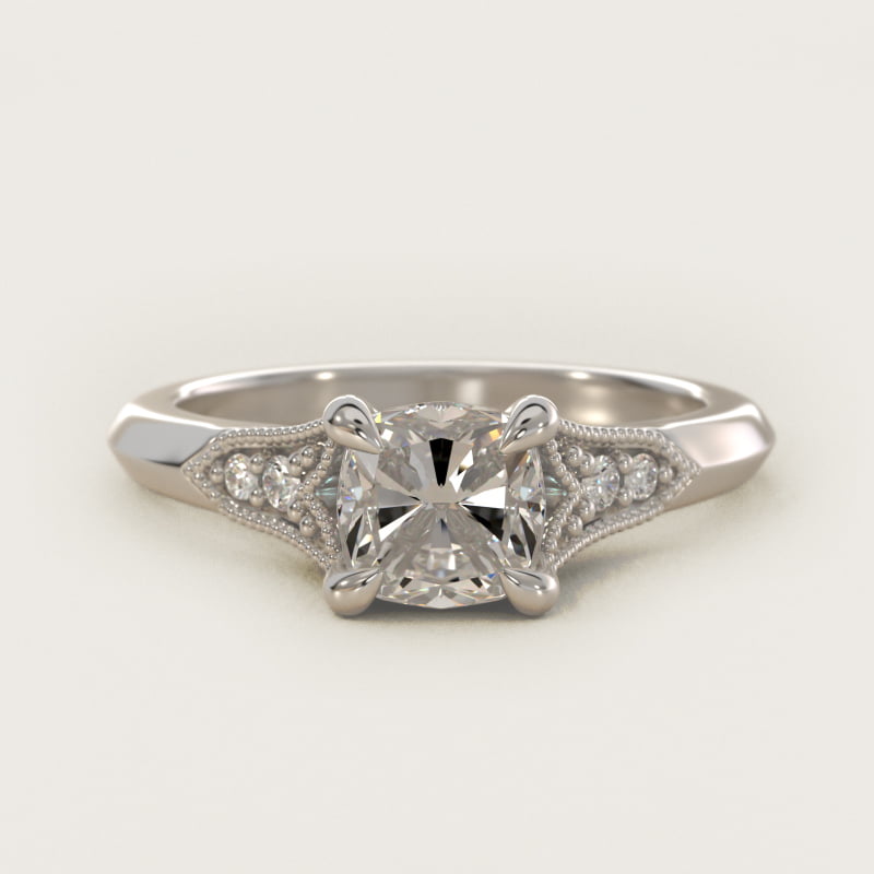 Bague vintage Art déco taille coussin fleur de lys
